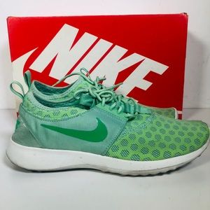 Nike Juvenate Running Shoes Emerald Green